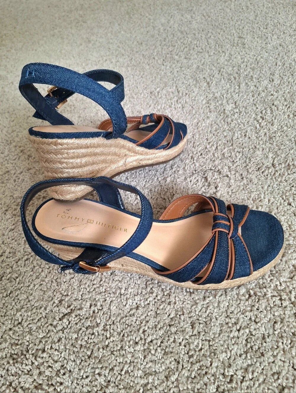 Tommy Hilfiger Gazeiy Blue Denim Espadrille Wedge Sandals Faux Brown Leather 7